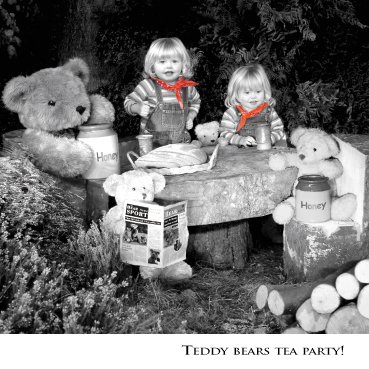 Teddy bears tee party